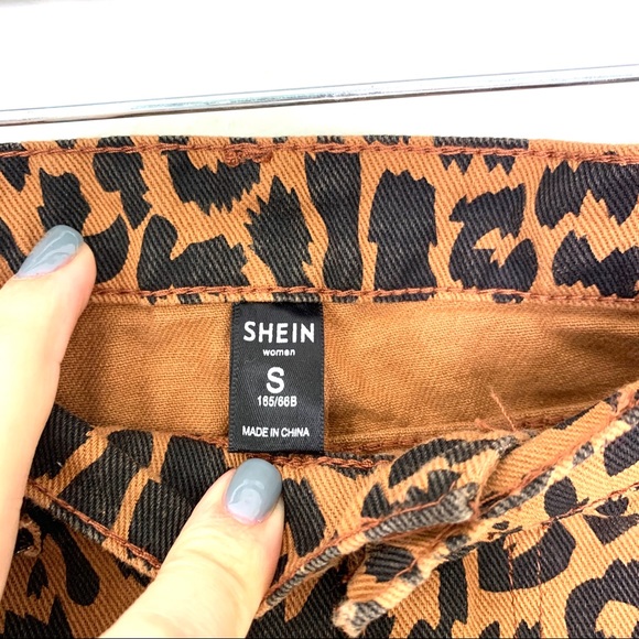 SHEIN cheetah print denim mini skirt size s - Picture 2 of 8